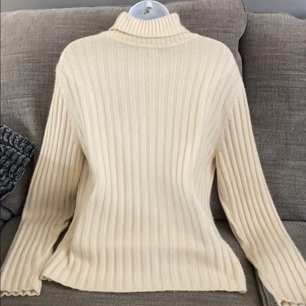 Charter Club Cable Knit Pearl Beaded Turtleneck Ivory White Ribbed Sweater L - Picture 2 of 4